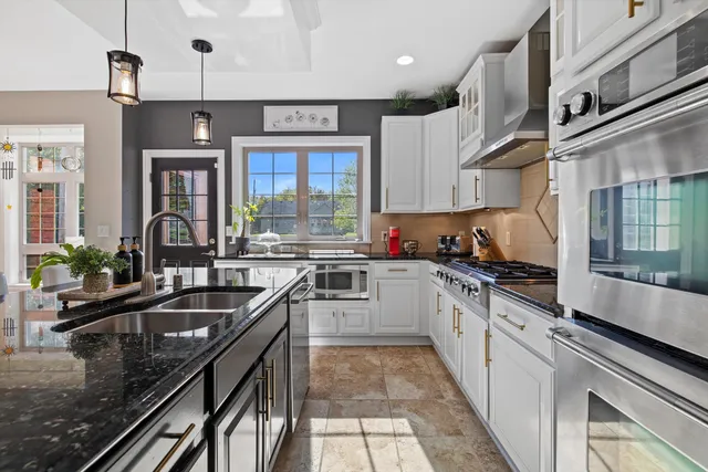 $659,900 | 5009 83rd Street, Pleasant Prairie, WI 53142