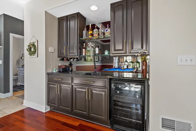 $659,900 | 5009 83rd Street, Pleasant Prairie, WI 53142