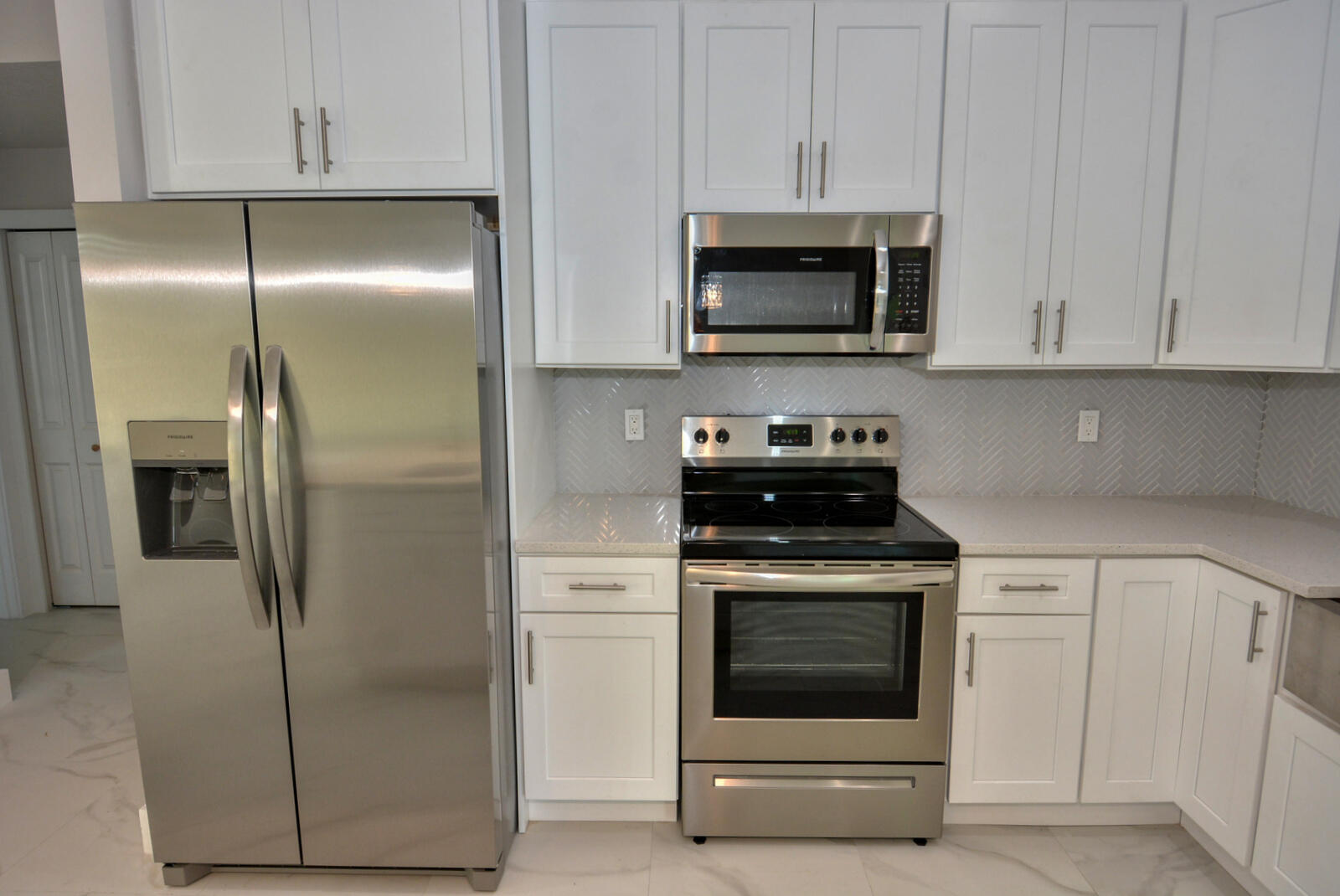 348 Southwest Ridgecrest Drive Port St. Lucie, FL 34953 - Photo 13 of 37 DSC_1178A