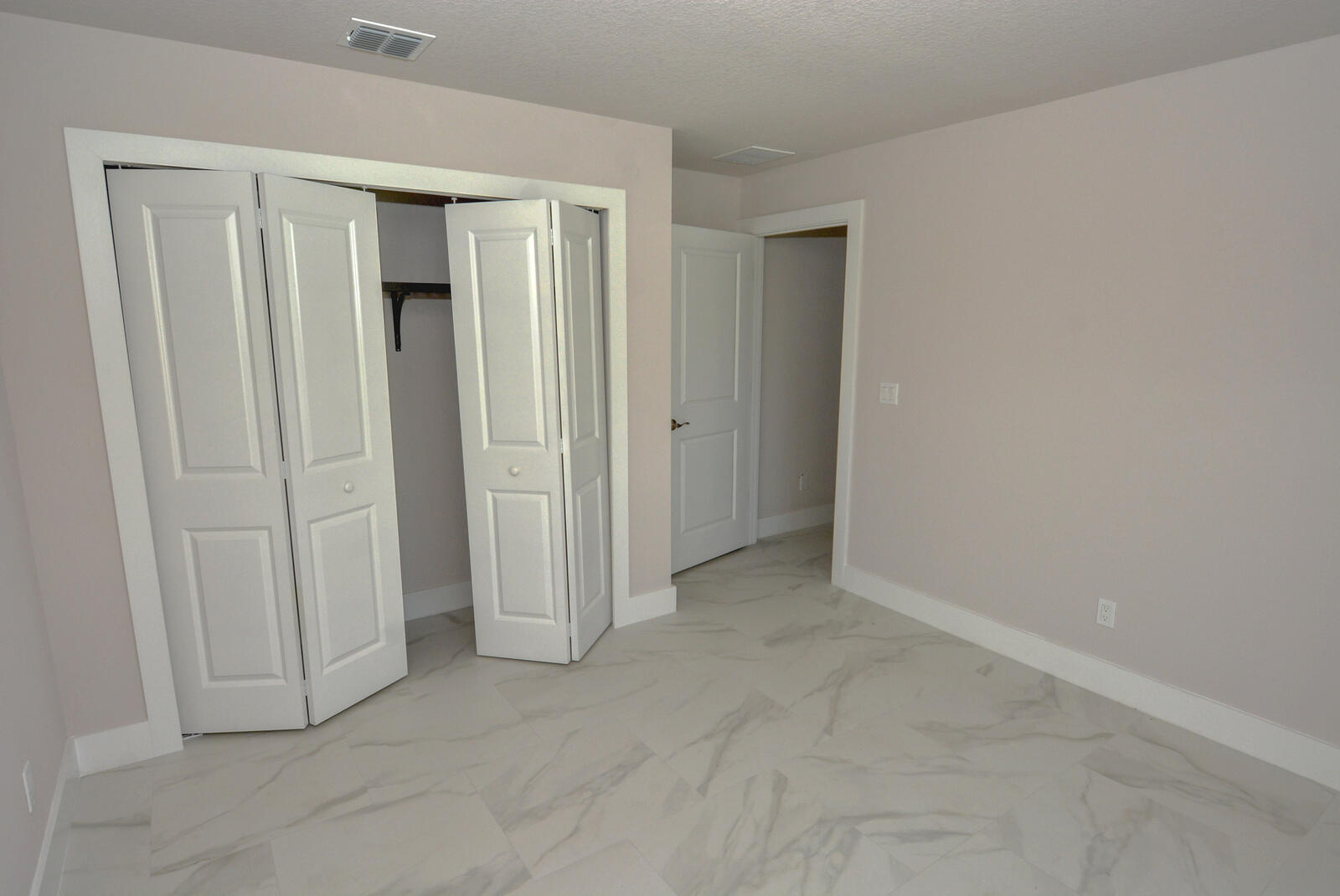 348 Southwest Ridgecrest Drive Port St. Lucie, FL 34953 - Photo 25 of 37 DSC_1222A