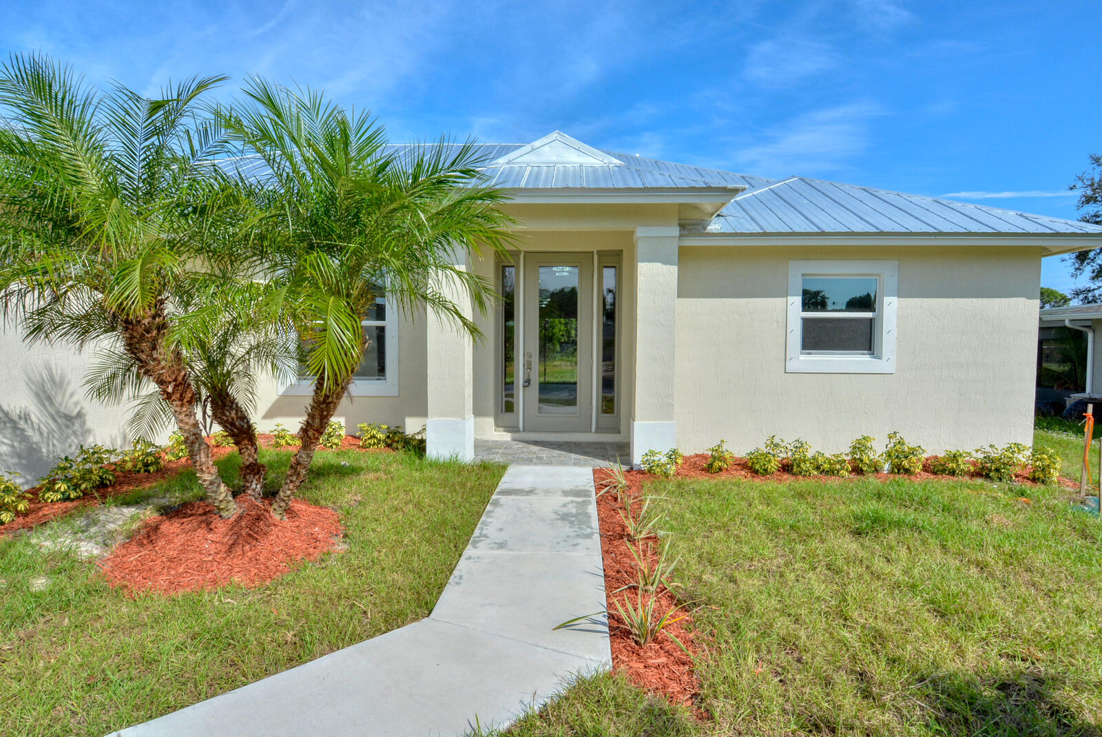 348 Southwest Ridgecrest Drive Port St. Lucie, FL 34953 - Photo 3 of 37 DSC_1164A
