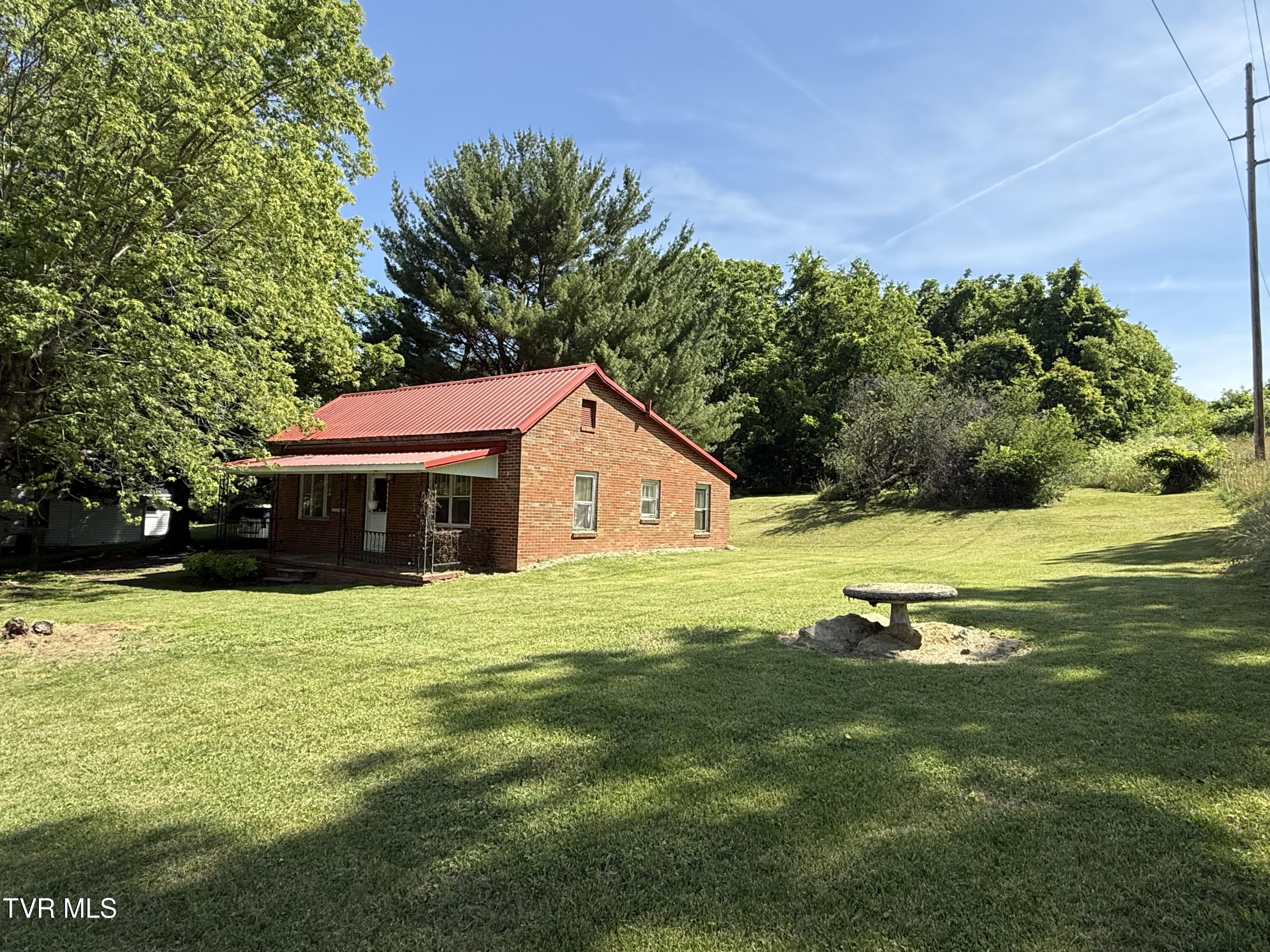 401 Spring Street Jonesborough, TN 37659 - Photo 31 of 31 IMG_0196