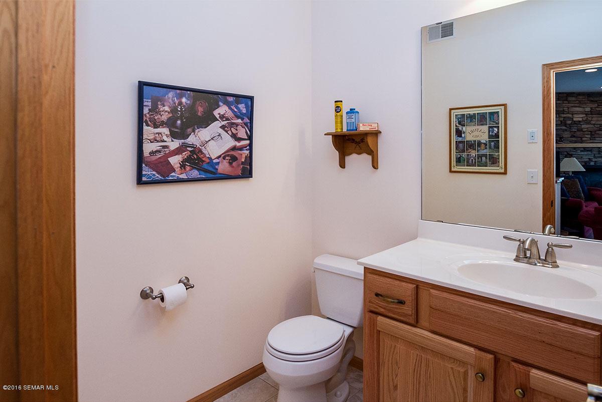 3218 James Lane Northeast Rochester, MN 55906 - Photo 12 of 24 Gallery Image 12
