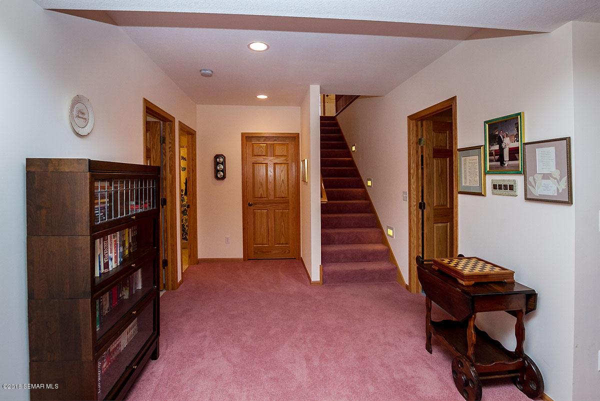 3218 James Lane Northeast Rochester, MN 55906 - Photo 17 of 24 Gallery Image 17