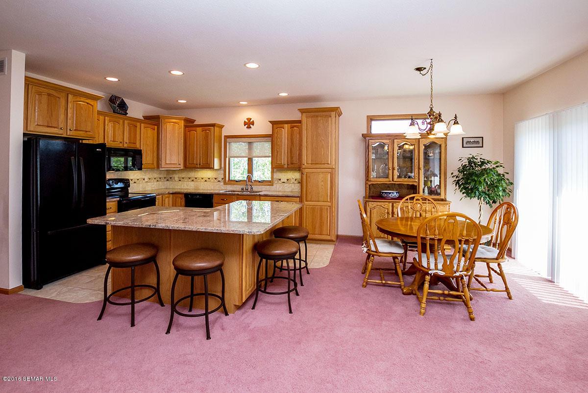 3218 James Lane Northeast Rochester, MN 55906 - Photo 4 of 24 Gallery Image 4