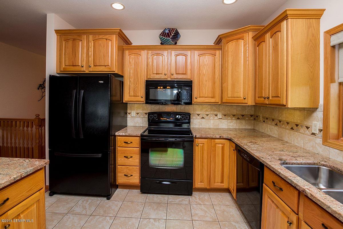 3218 James Lane Northeast Rochester, MN 55906 - Photo 6 of 24 Gallery Image 6