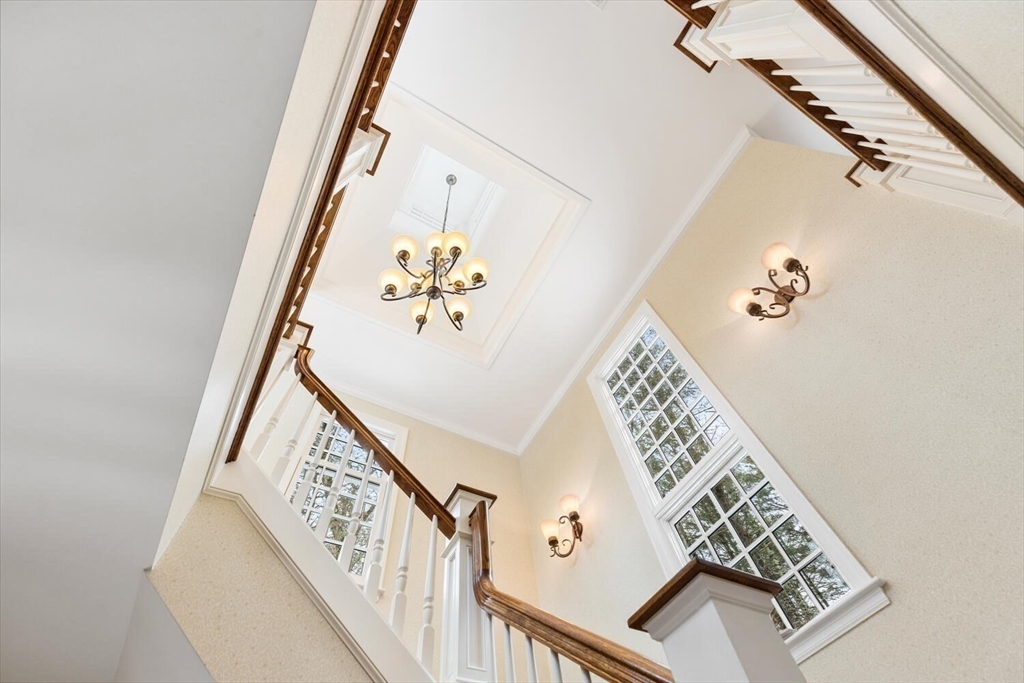 101 Draper Road Wayland, MA 01778 - Photo 8 of 40 Gallery Image 8