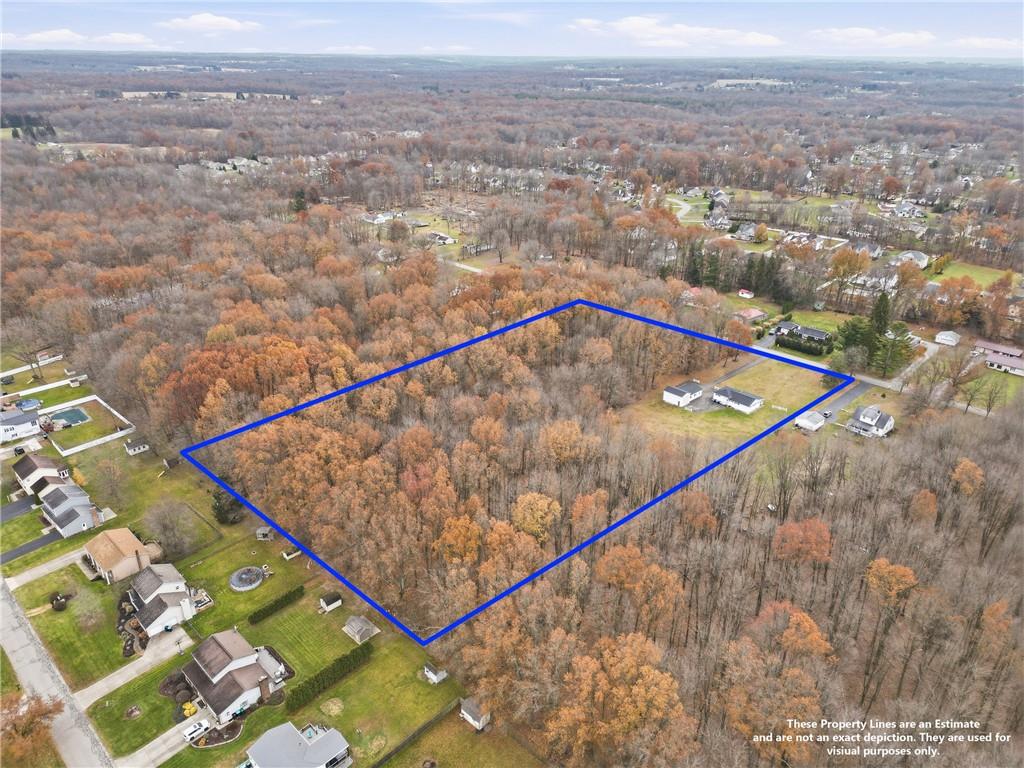 3489 Sample Road Hermitage, PA 16148 - Photo 20 of 33 an aerial view of residential houses with outdoor space
