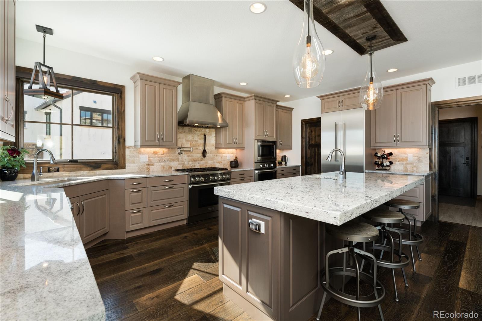 7646 Raphael Lane Littleton, CO 80125 - Photo 17 of 38 Gallery Image 17
