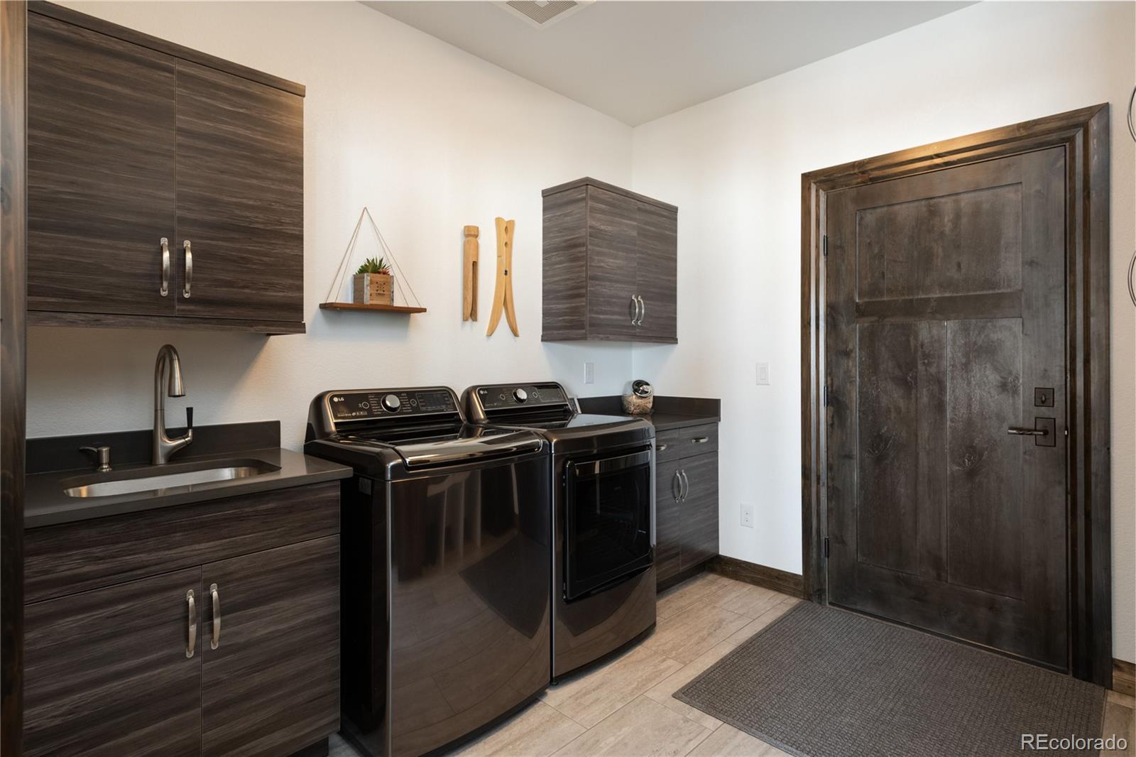 7646 Raphael Lane Littleton, CO 80125 - Photo 22 of 38 Gallery Image 22