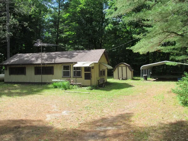 $94,900 | 11052 North Hodenpyl Dam Road, Mesick, MI 49668