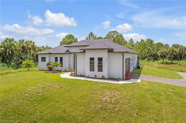 $795,000 | 791 14th Street Northeast, Naples, FL 34120