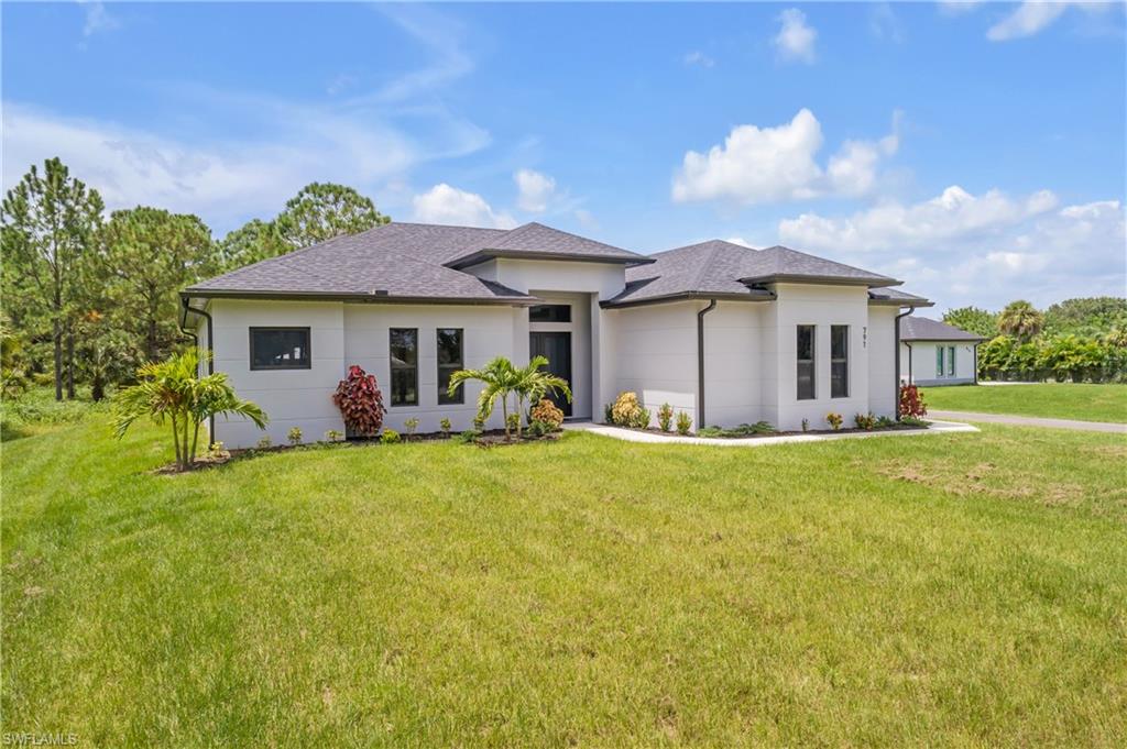 791 14th Street Northeast Naples, FL 34120 - Photo 4 of 26