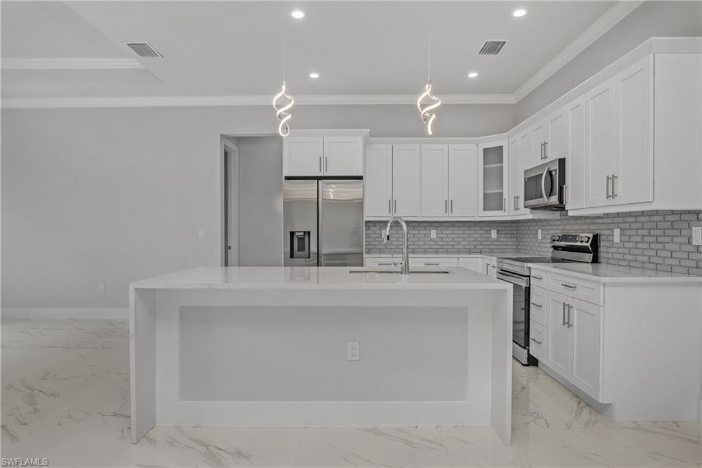 791 14th Street Northeast Naples, FL 34120 - Photo 8 of 26