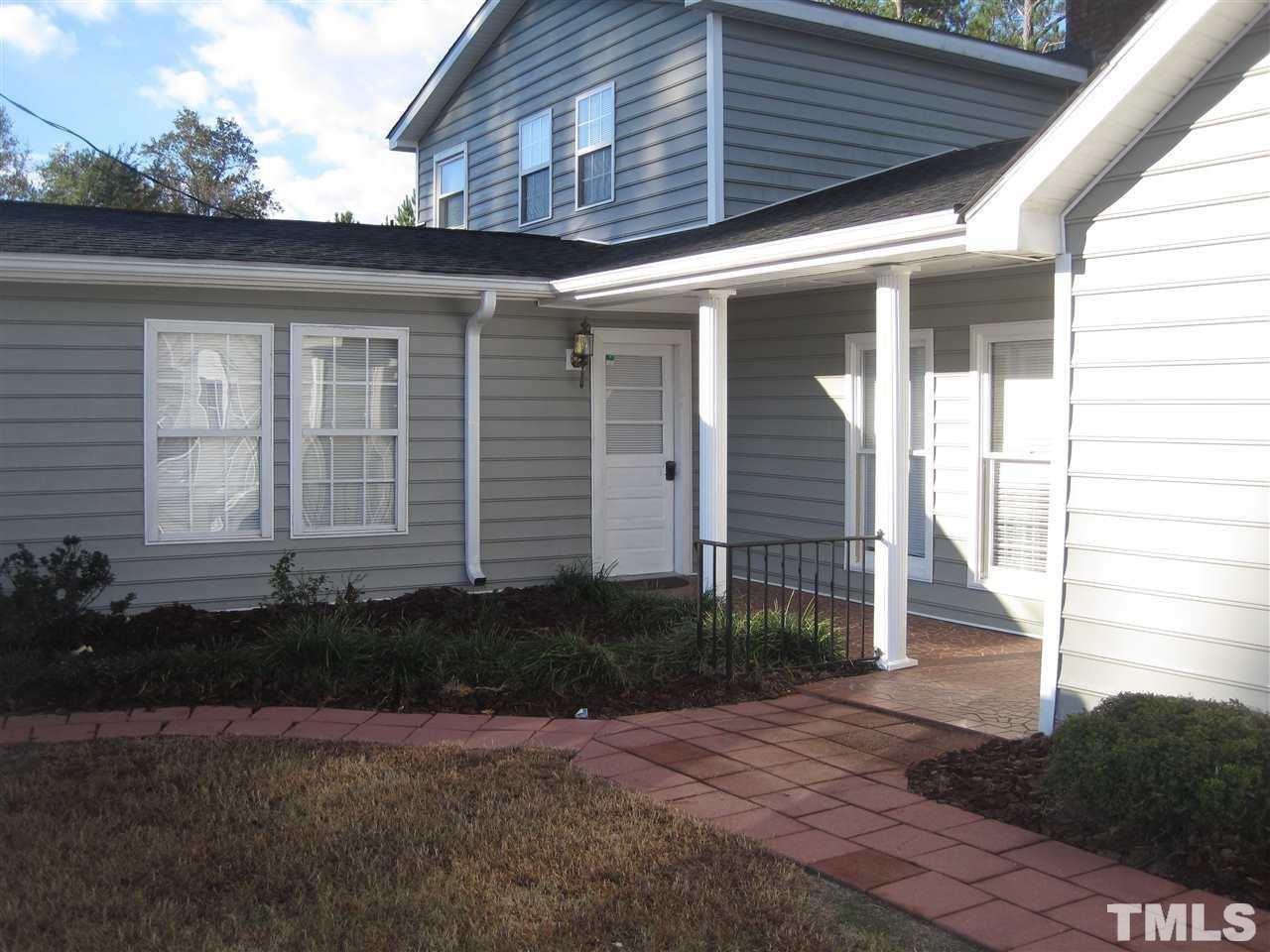 1024 Fairground Road Dunn, NC 28334 - Photo 4 of 6
