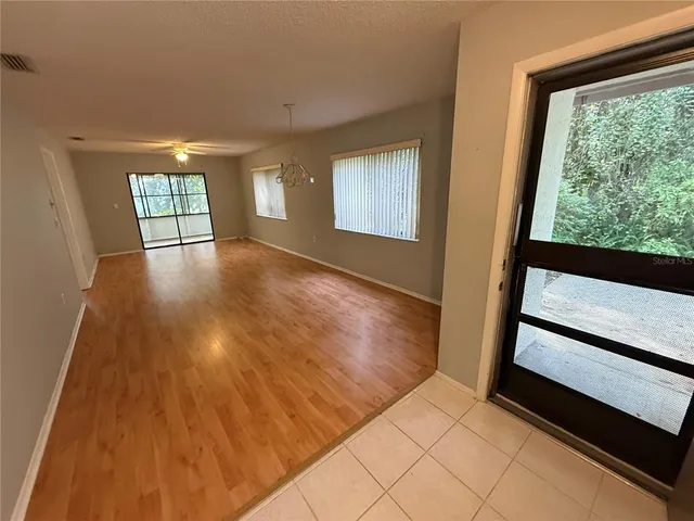 $195,000 | 604 Summerhill Court, Unit B, Safety Harbor, FL 34695