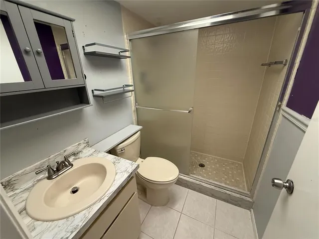 $195,000 | 604 Summerhill Court, Unit B, Safety Harbor, FL 34695