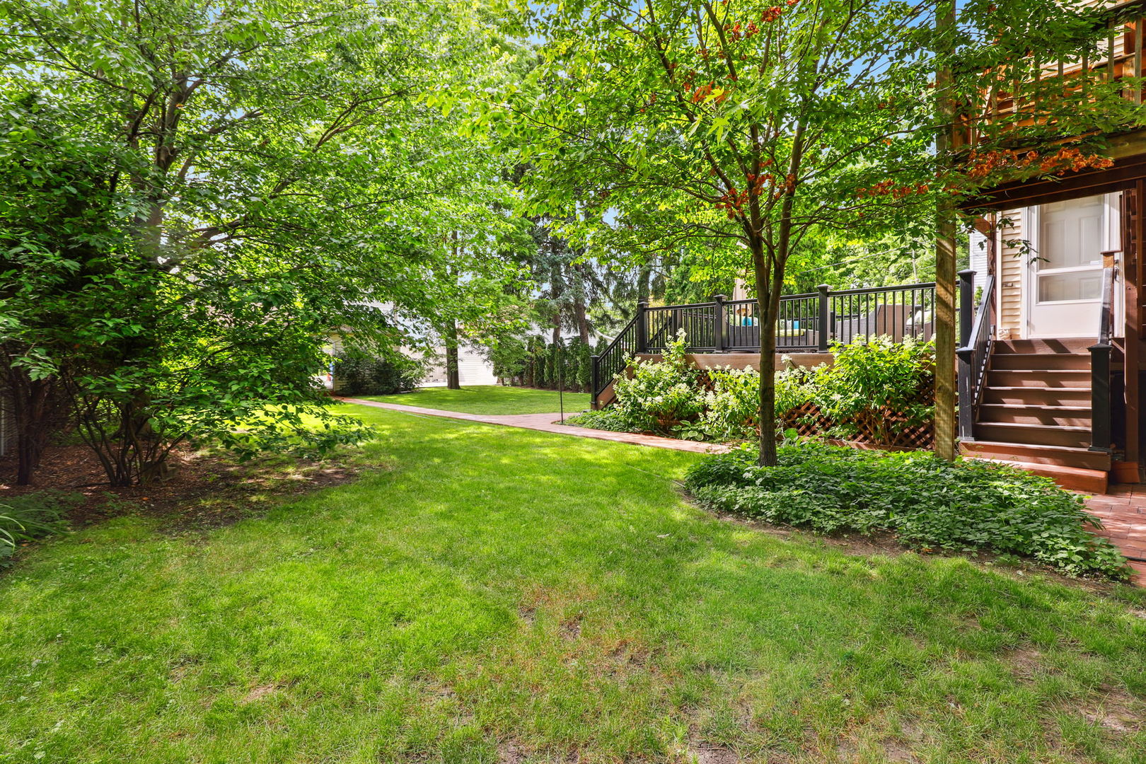 4232 North Tripp Avenue Chicago, IL 60641 - Photo 40 of 46 a view of outdoor space and yard