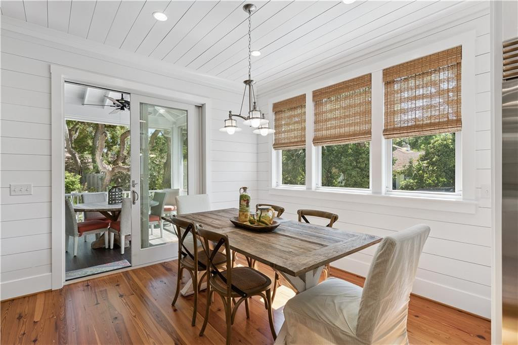 4316 5th Street St. Simons Island, GA 31522 - Photo 16 of 58 Dining area