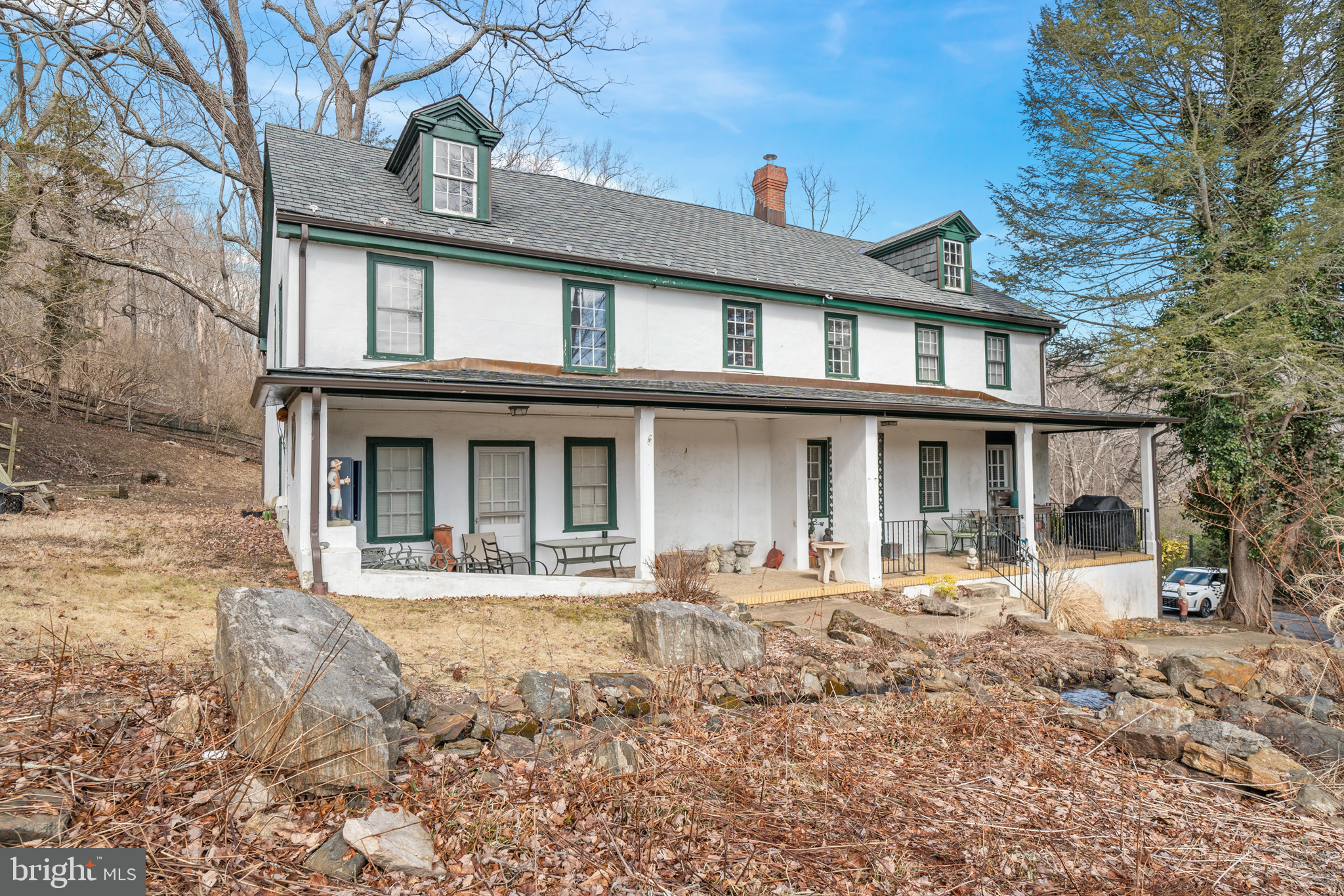 3934 Thompsons Bridge Road Wilmington, DE 19807 - Photo 2 of 28 a front view of a house with a yard
