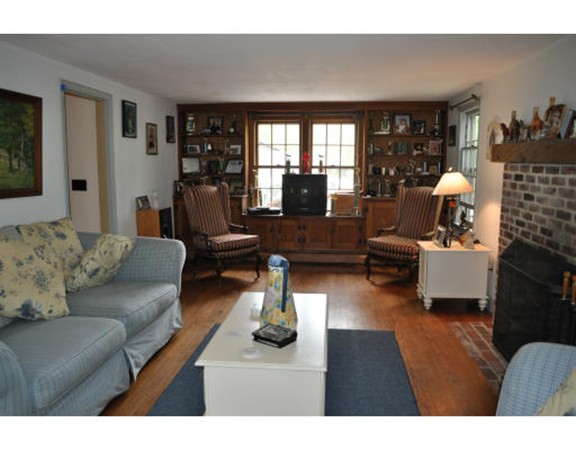 51 Valley Road Boxford, MA 01921 - Photo 8 of 30