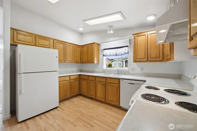 $550,000 | 22309 Southeast 243rd Street, Unit 136, Maple Valley, WA 98038