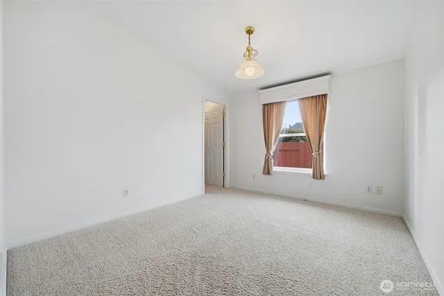 $550,000 | 22309 Southeast 243rd Street, Unit 136, Maple Valley, WA 98038