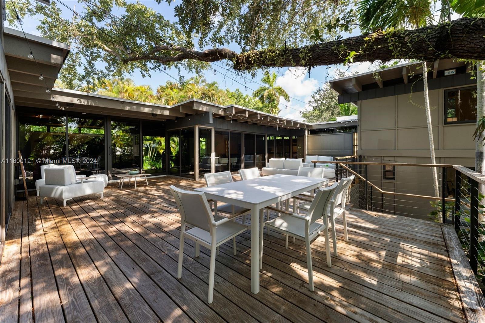 3630 Battersea Road Miami, FL 33133 - Photo 47 of 81 Gallery Image 47