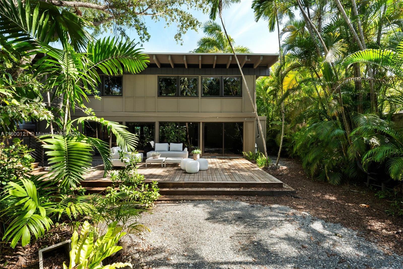 3630 Battersea Road Miami, FL 33133 - Photo 54 of 81 Gallery Image 54