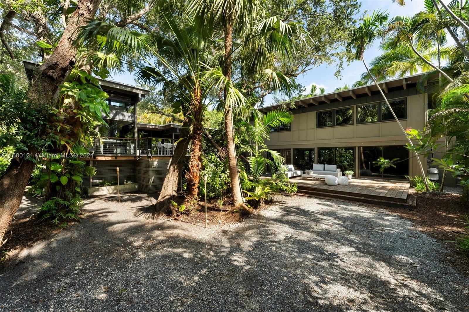 3630 Battersea Road Miami, FL 33133 - Photo 59 of 81 Gallery Image 59