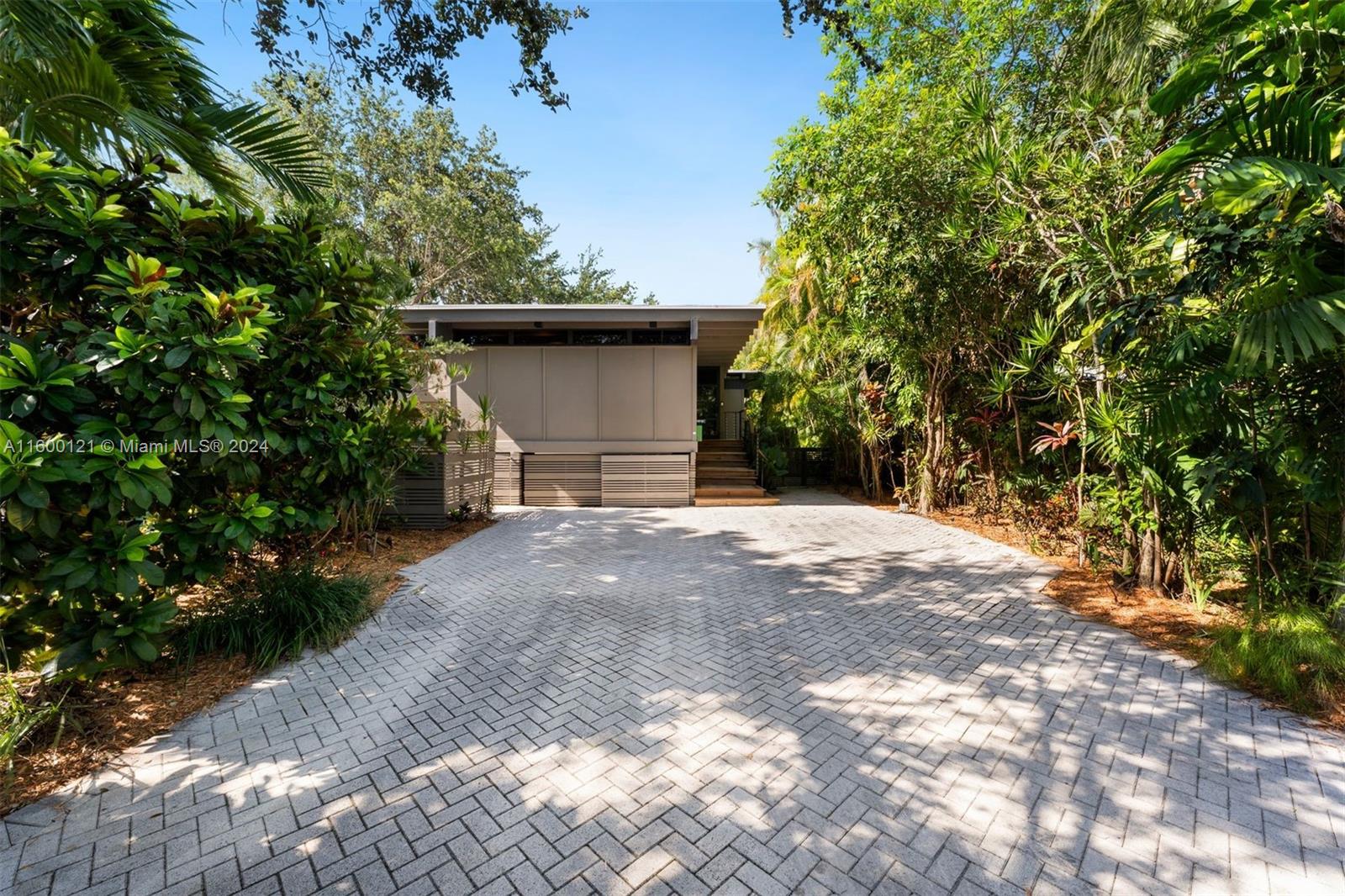 3630 Battersea Road Miami, FL 33133 - Photo 60 of 81 Gallery Image 60