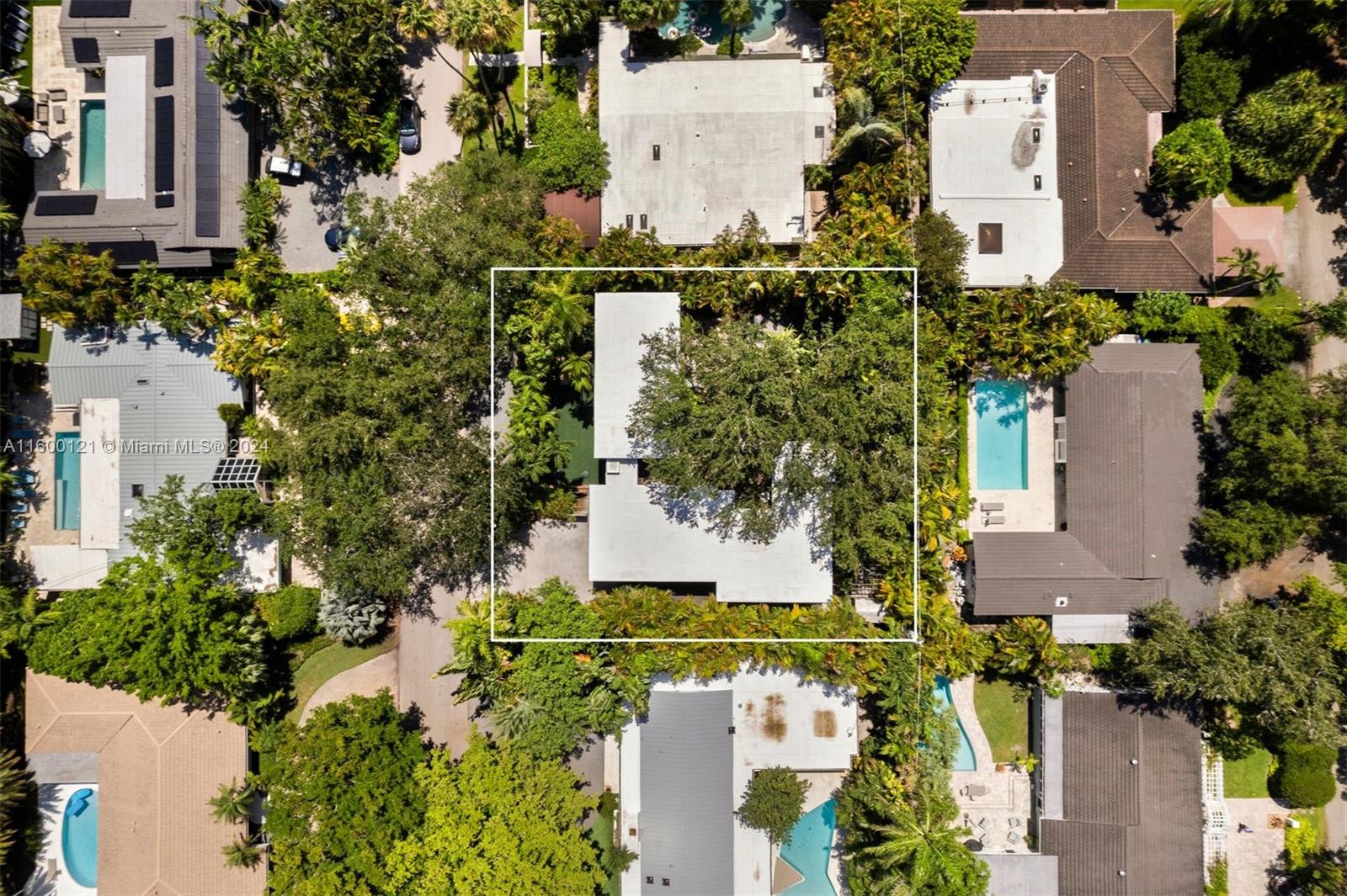 3630 Battersea Road Miami, FL 33133 - Photo 72 of 81 Gallery Image 72