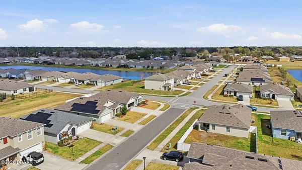 $335,000 | 2604 Fieldbrooke Way, Edgewater, FL 32141