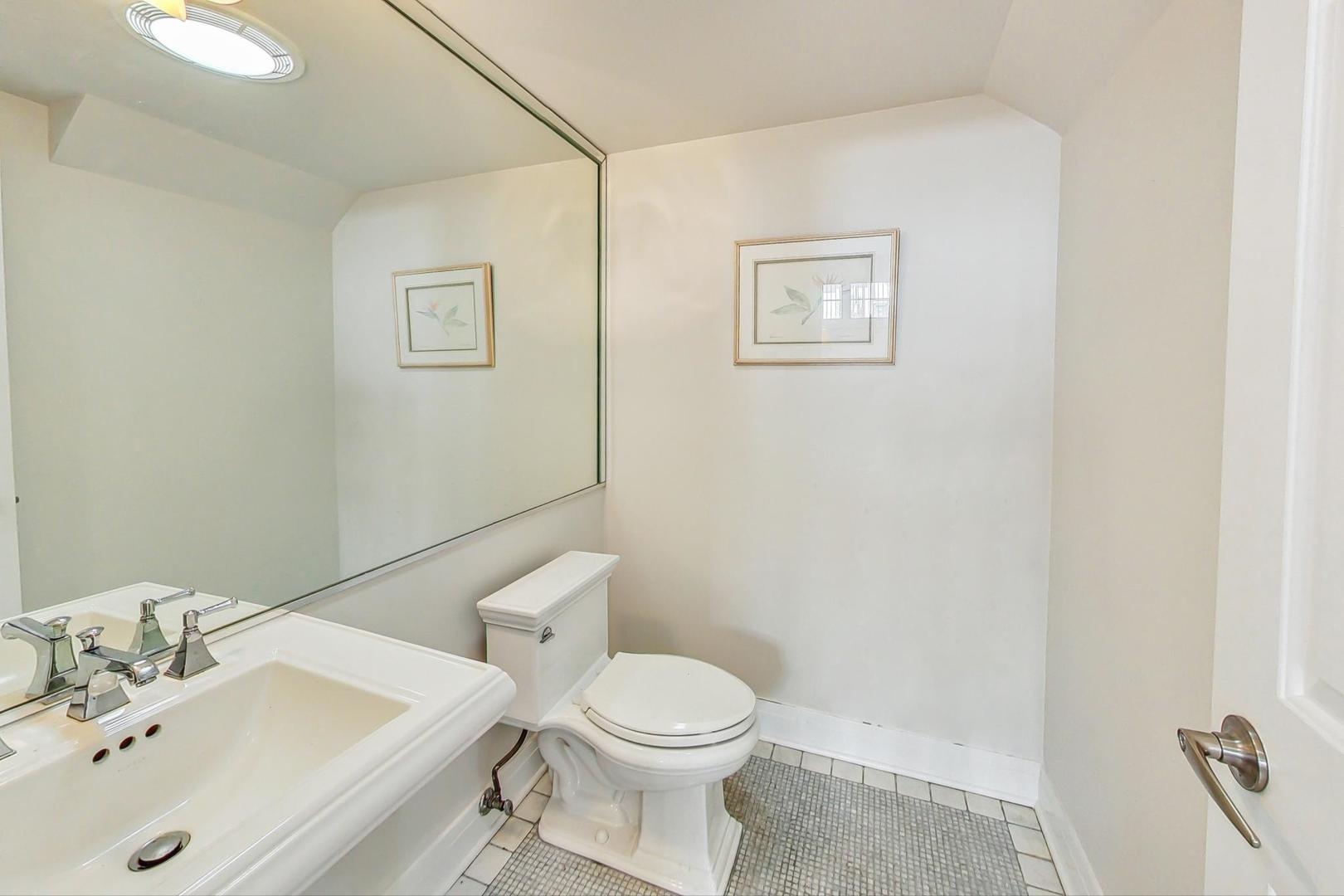 116 South Dee Road Park Ridge, IL 60068 - Photo 24 of 39 Gallery Image 24