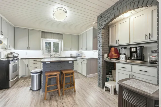 $449,900 | 9955 Highway 120, Howe, IN 46746