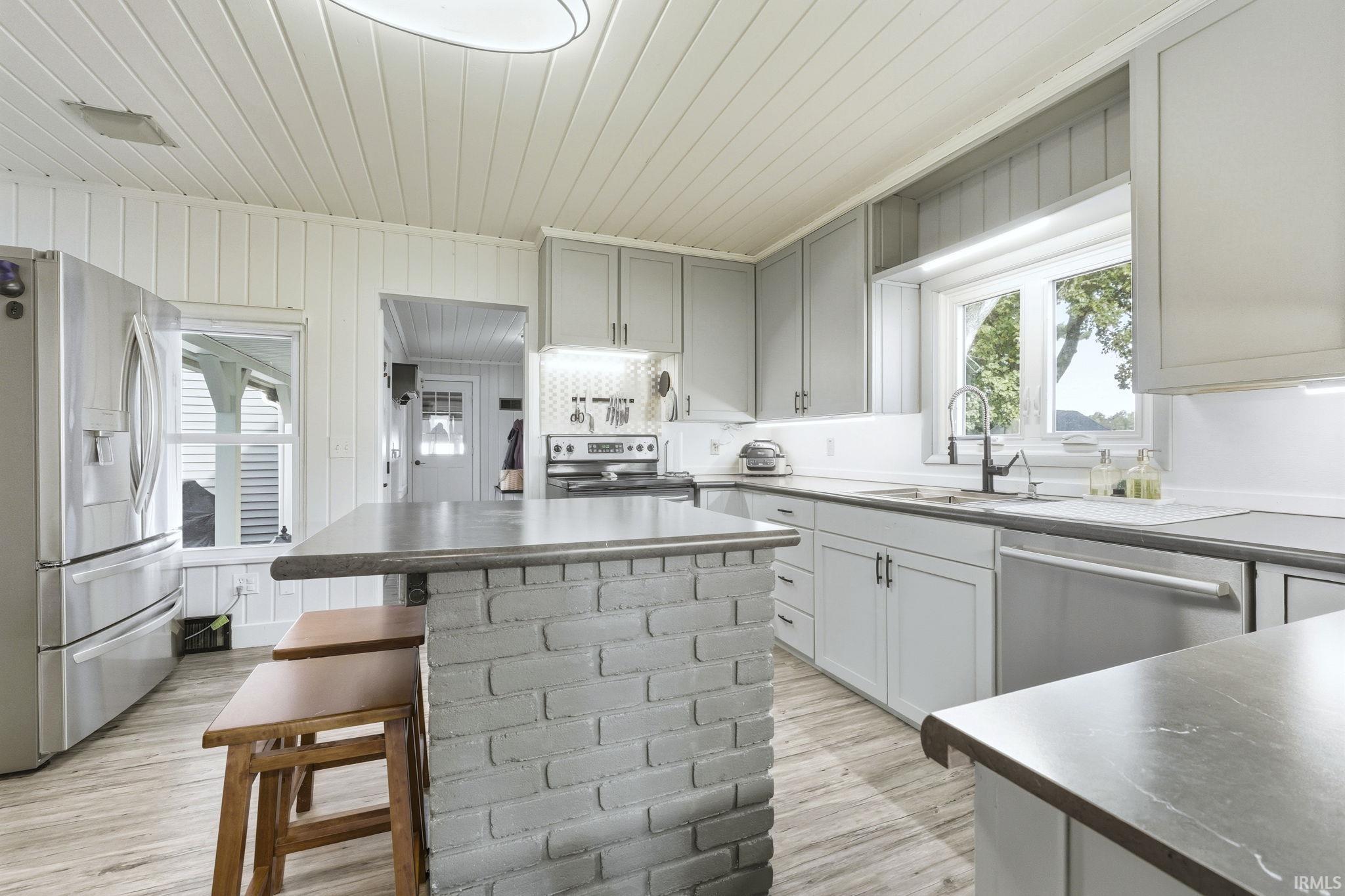 9955 Highway 120 Howe, IN 46746 - Photo 9 of 27