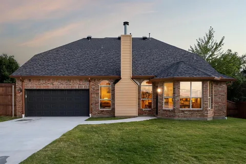 $629,900 | 1300 Edgewood Court, Carrollton, TX 75007