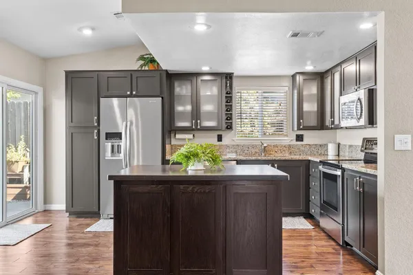 $625,000 | 611 Treese Way, Roseville, CA 95678