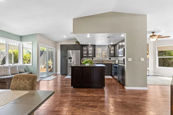 $625,000 | 611 Treese Way, Roseville, CA 95678