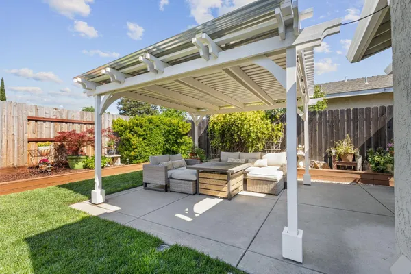 $625,000 | 611 Treese Way, Roseville, CA 95678