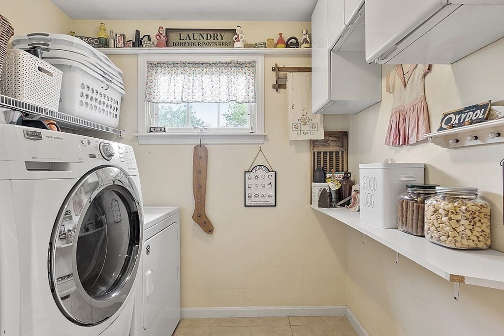 299 South Meadow Road Lancaster, MA 01523 - Photo 28 of 41 a view of entryway with washer and dryer