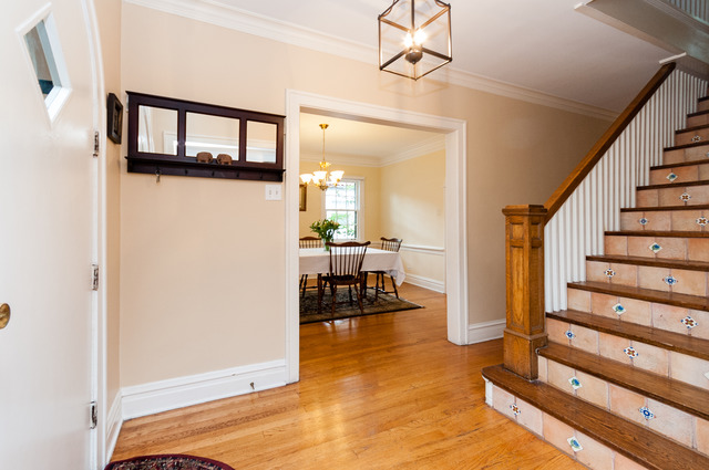 511 Lathrop Avenue River Forest, IL 60305 - Photo 2 of 25 a view of a hallway with interior of the house