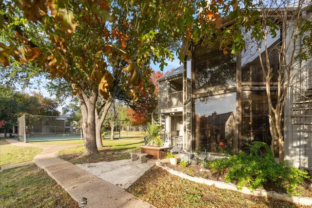 $2,750 | 143 World Of Tennis Square, Unit D143, Lakeway, TX 78738