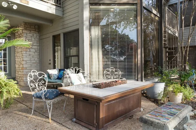 $2,750 | 143 World Of Tennis Square, Unit D143, Lakeway, TX 78738