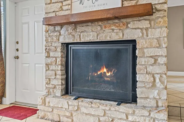 $2,750 | 143 World Of Tennis Square, Unit D143, Lakeway, TX 78738