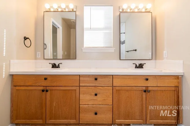 $399,995 | 10484 West Menkalinin Drive, Star, ID 83669