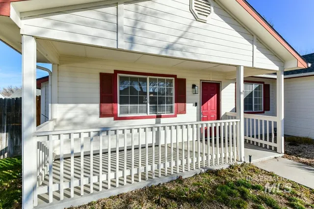 $399,995 | 10484 West Menkalinin Drive, Star, ID 83669