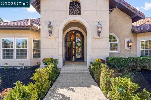 $4,200,000 | 5655 Bruce Drive, Danville, CA 94588