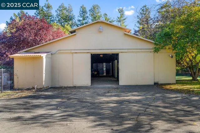 $3,900,000 | 5655 Bruce Drive, Danville, CA 94588