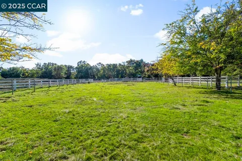 $3,900,000 | 5655 Bruce Drive, Danville, CA 94588